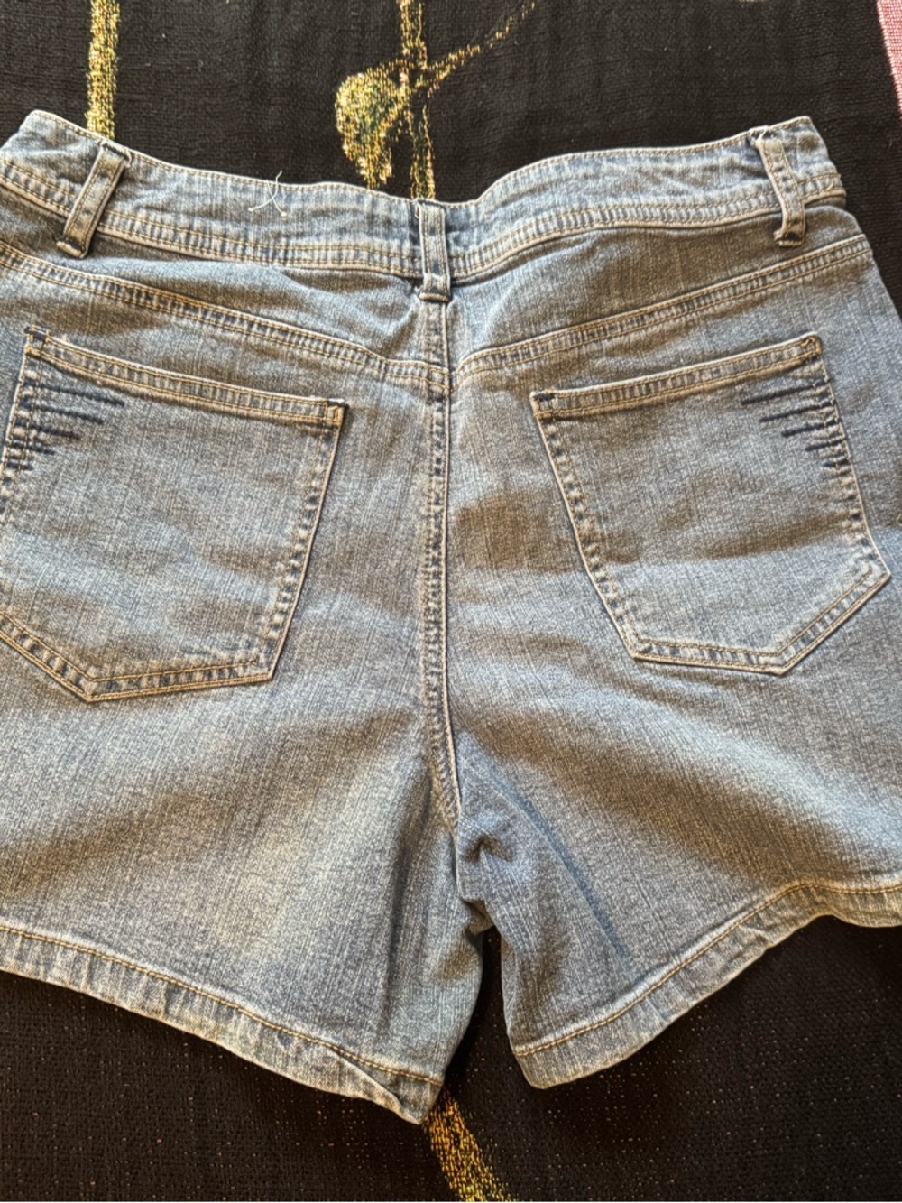 St. John's Bay Light Blue Denim Jean Shorts Size 12 - Picture 2 of 3